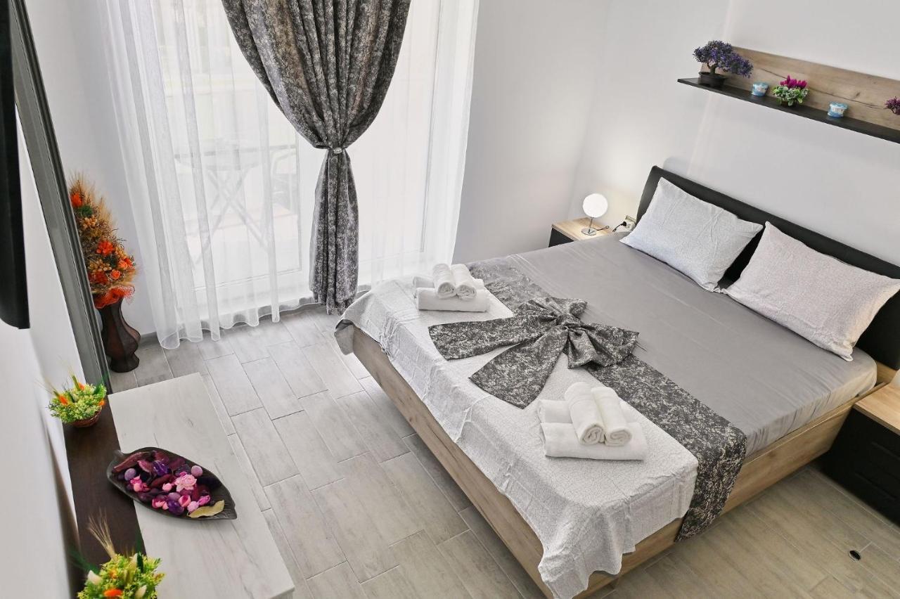 Moon Sea View Apartment - Spa N Pools Resort Mamaia Exterior foto