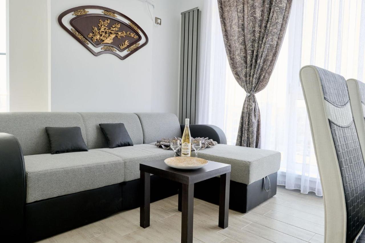 Moon Sea View Apartment - Spa N Pools Resort Mamaia Exterior foto