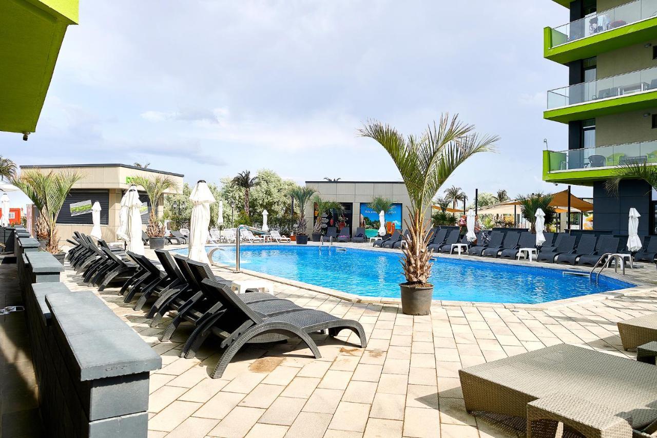 Moon Sea View Apartment - Spa N Pools Resort Mamaia Exterior foto
